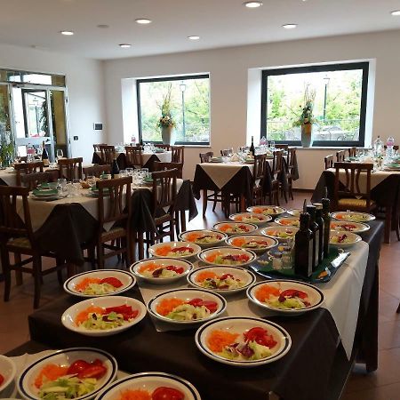 Hotel La Lucciola تْشيانشانو  تيرمي المظهر الخارجي الصورة